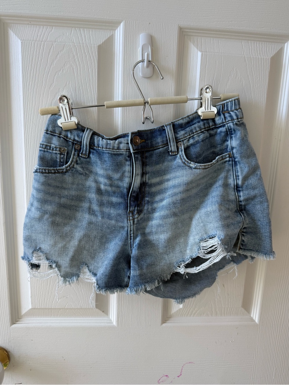 Aerie Distressed Daydream Denim Shorts, Size 8